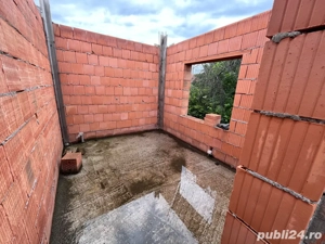 Vănd casa in construcție  macea