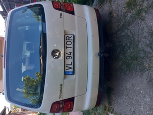 Vând Touran 2010,1.9 TDI  - imagine 2