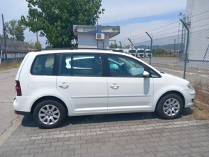 Vând Touran 2010,1.9 TDI  - imagine 4