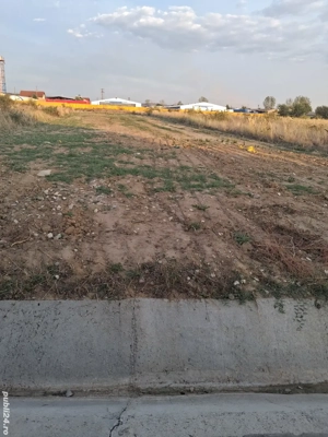 Teren Simian în spate la Frauella, accept variante 