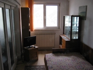 Apartament 3 camere, etaj 4, decomandat, Micro 39B - imagine 2