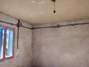 Vand casă cu teren, localitatea Horodniceni, județul Suceava - imagine 3