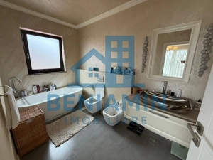 Vila ultramoderna Consul cu piscina si design impresionant - imagine 9