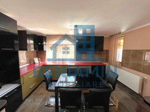 5 Dormitoare-2 bucatari-3 bai-Living-Toate utilitatile-Popoveni - imagine 4