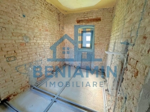 Casa La tara-Renovata partial -Teren 1000mp-Dolj -Rate -Disponibila - imagine 5