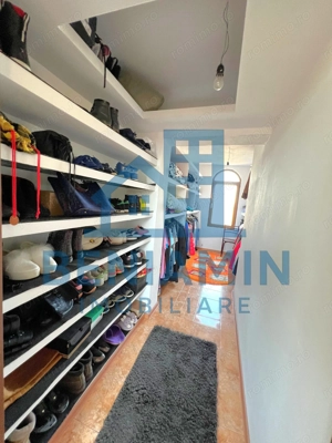 5 Dormitoare-2 bucatari-3 bai-Living-Toate utilitatile-Popoveni - imagine 5