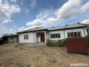 De vânzare casă + teren 5.000 mp   Garoafa, jud. Vrancea - imagine 2