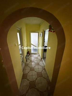 De vânzare apartament 1 cameră decomandat – Micro 14, zona Viaduct - imagine 2