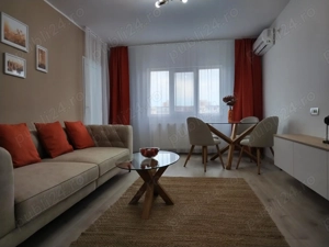 Vând apartament 3 camere, Micalaca zona 300