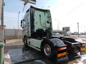 Vând  schimb ansamblul cap tractor Volvo euro 6  semiremorcă Krone