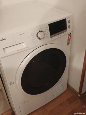 Vând uscator de rufe Amica 8kg A++