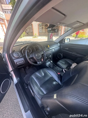 Mazda 3 an 2006 - imagine 2 Mazda 3 an 2006 - imagine 2