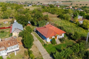 Casă cu 4 camere de vânzare - Chiperești, Iași - Comision 0%