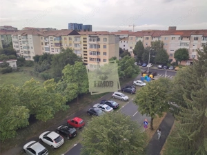 Apartament cu 4 camere 2 balcoane si baie cu fereastra pe Mihai Viteazu - imagine 8