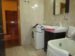 Zona Excelenta! Vanzare Casa Centru - zona Spital Judetean! - imagine 18