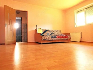 Spatios, zona buna!! Vanzare apartamemt cu 2 camere in Targoviste - Micro 11.