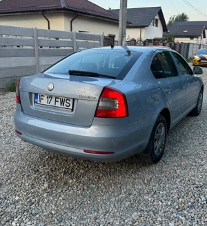 Skoda Octavia Combi 1.6 MPI Ambiente - imagine 7