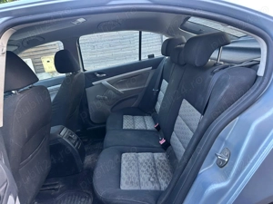 Skoda Octavia Combi 1.6 MPI Ambiente - imagine 10