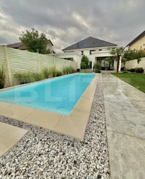 Vila de Lux cu piscina, 6 camere, Dumbravita 