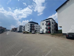 Apartament 2 camere decomandate balcon loc parcare zona Lidl Selimbar - imagine 4