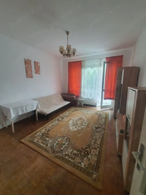 Apartament decomandat, etaj 1 zona Tractorul