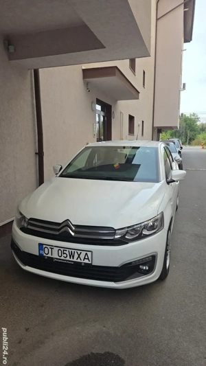 închiriat uber Bolt glovo