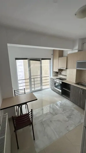 Apartament 2 camere, decomandat, intermediar, parcare, Andrei Muresanu