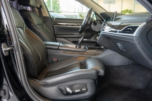 Bmw Seria 7 - imagine 11