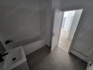 COMISION%. BLOC NOU in ORAS. ETAJ intermediar. Langa Magazine si mijloace de transport. - imagine 9