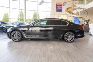 Bmw Seria 7 - imagine 6