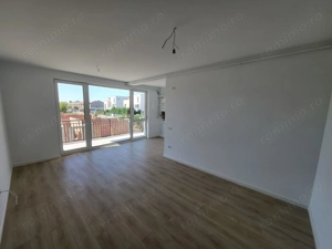 COMISION%. BLOC NOU in ORAS. ETAJ intermediar. Langa Magazine si mijloace de transport. - imagine 3