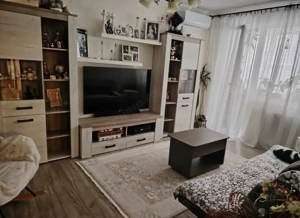 Torontalului | 3 camere | Decomandat |  Centrala proprie | Boxa in CF | Garaj