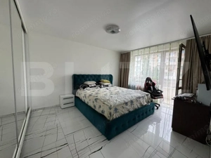 Apartament de vânzare, cu 2 camere, 57 mp, decomandat, zona Balcescu 