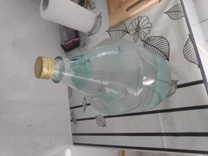 Producător: Vând Țuica Naturală, Proaspătă și Aromată