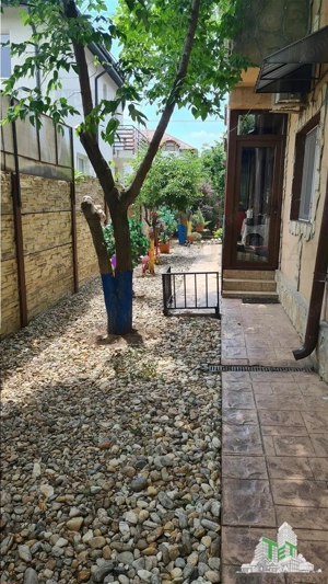 Super afacere, vila cu aspect de conac cu spatii moderne dar si clasice antichizate, orientale sau a - imagine 4