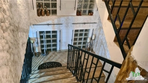 Super afacere, vila cu aspect de conac cu spatii moderne dar si clasice antichizate, orientale sau a - imagine 16