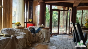 Super afacere, vila cu aspect de conac cu spatii moderne dar si clasice antichizate, orientale sau a - imagine 6