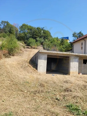 Teren intravilan Pitesti - langa liceul Odobescu - 1083 mp, demisol executat - imagine 4