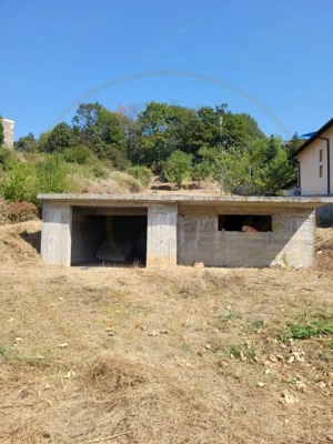 Teren intravilan Pitesti - langa liceul Odobescu - 1083 mp, demisol executat - imagine 3