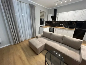 Apartament de lux de închiriat cu 2 camere, 55 mp, zona VIVO!