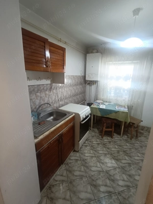 Apartament 2 camere, decomandat, 47 mp, etaj 4 - imagine 2