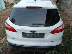 Dezmembrez Focus 3 - 2013  - imagine 2