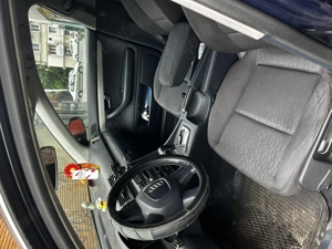 Vând Audi A4 B7 avant 2.0 diesel automat 140 CP - imagine 5