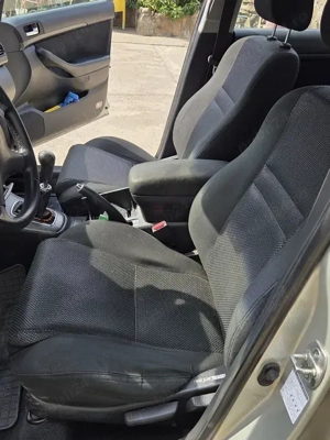 Toyota avensis 2005 385.298km - imagine 7