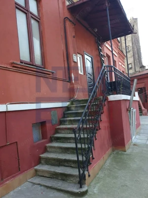 Apartament in vila de vanzare, zona Armeneasca - imagine 4