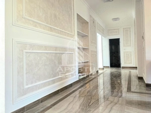 Spatiu comercial central 240 mp - imagine 4