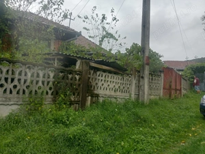 Vând casă cu gradina la țară 