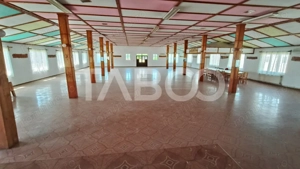 Hala industriala cu parcare de vanzare pe DN 1