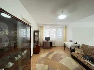 Apartament cu 3 camere decomandat – zonă centrala si liniștită – Botoșani - imagine 3