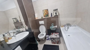 Apartament 4 camere zona Tractorul , luminat decomandat 17 mp terase - imagine 17